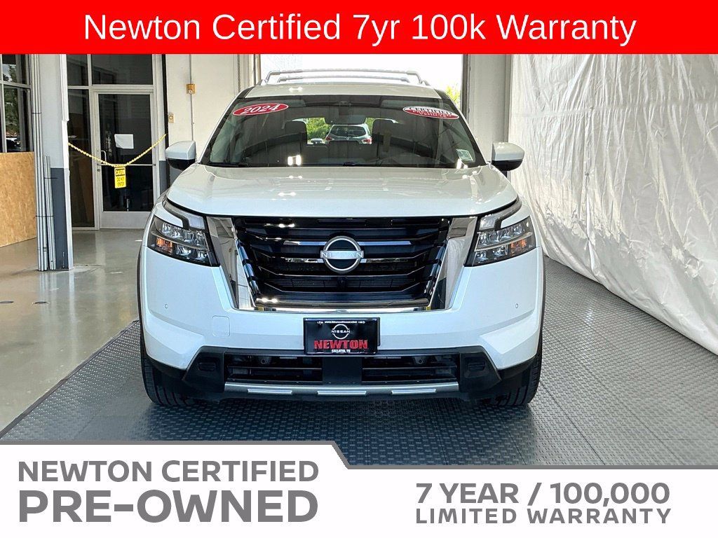 Used 2024 Nissan Pathfinder SL AWD/4WD image 28