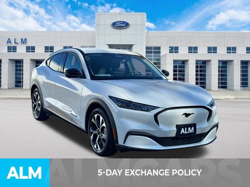 Used 2024 Ford Mustang Mach-E Select w/ Comfort Package Lite image 4