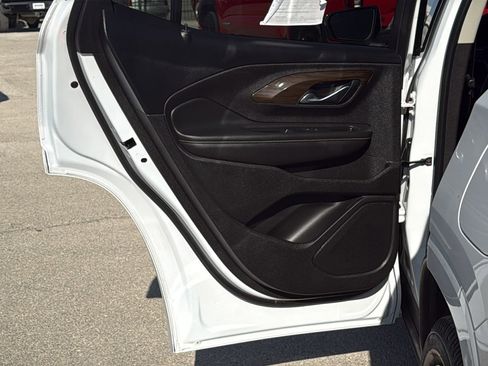 Used 2018 GMC Terrain Denali w/ Advanced Safety Package image 13