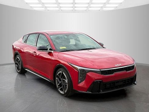Used 2025 Kia K4 GT-Line FWD image 2