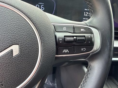 Used 2025 Kia Sportage EX FWD image 36