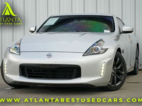 Used 2020 Nissan 370Z Coupe image 1