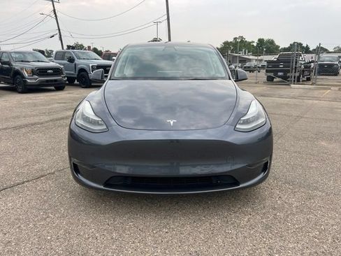 Used 2022 Tesla Model Y Performance AWD/4WD image 2