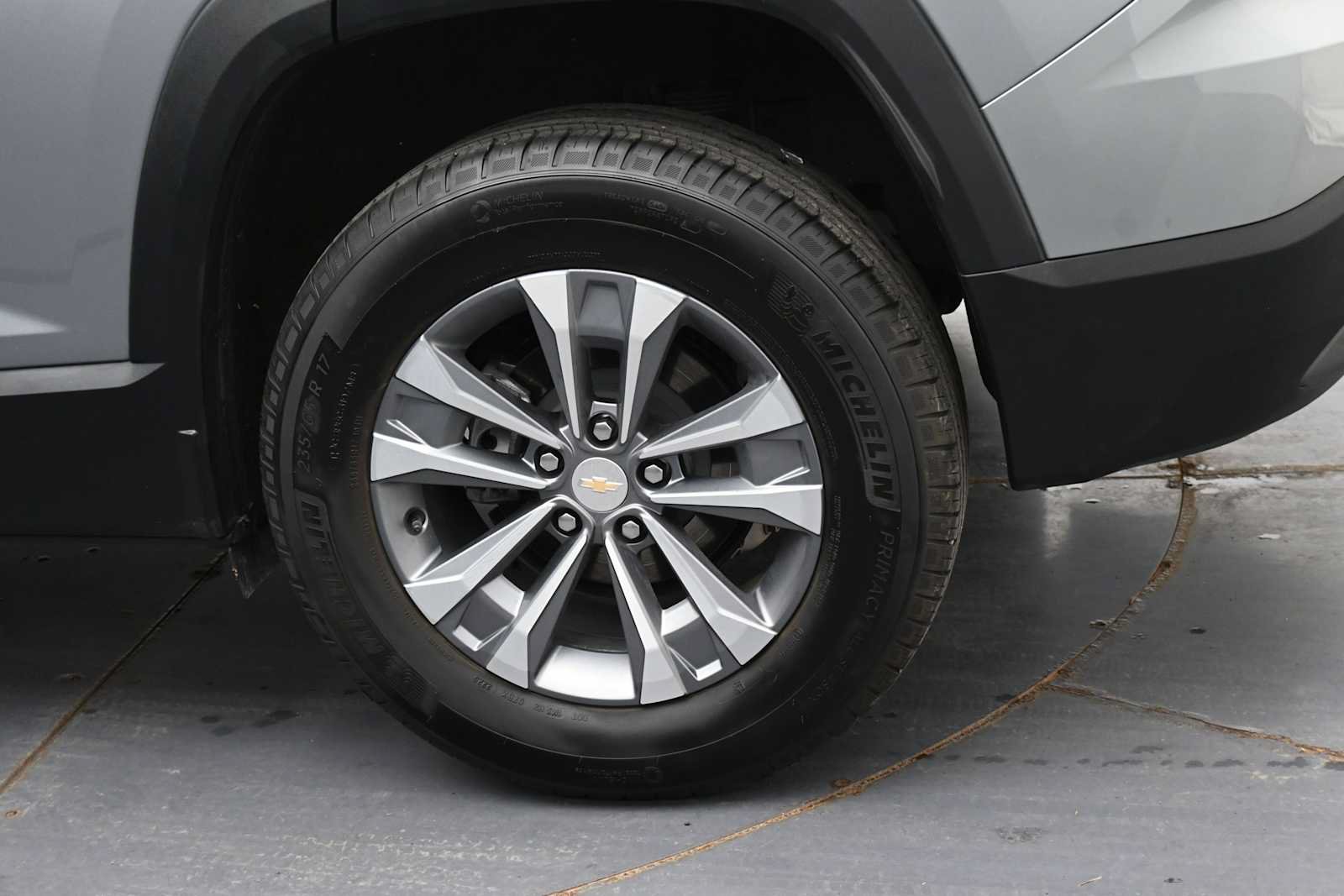 Used 2026 Chevrolet Equinox LT w/ Convenience Package II AWD/4WD image 5