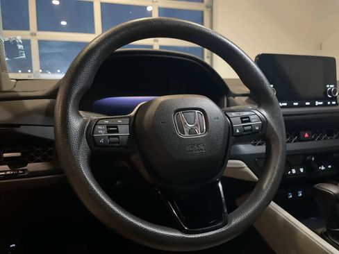 Used 2023 Honda Accord EX image 14