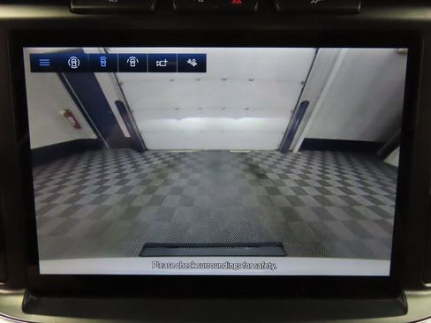 Used 2023 Ford F150 Lariat w/ Equipment Group 502A High image 21