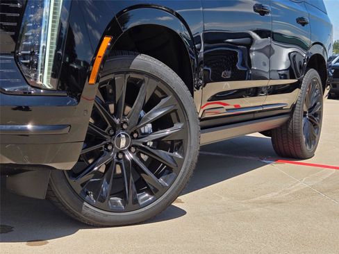 New 2026 Cadillac Escalade Platinum Sport w/ LPO, ONYX Package AWD/4WD image 8