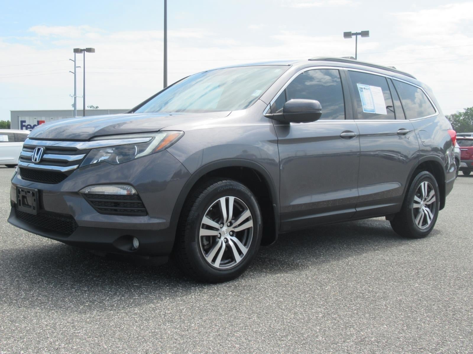 Used 2018 Honda Pilot EX image 3