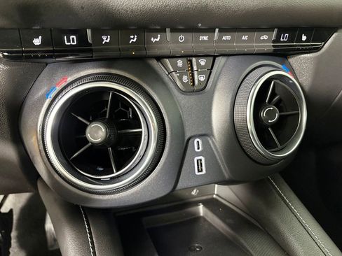 Used 2024 Chevrolet Blazer LT w/ Convenience Package FWD image 35