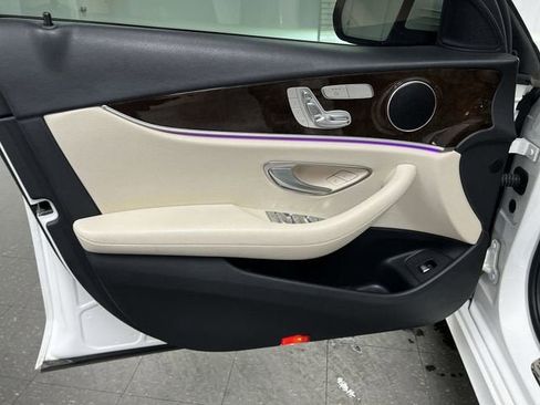 Used 2021 Mercedes-Benz E 350 Sedan image 23