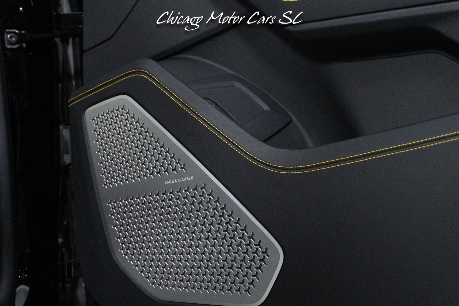 Used 2021 Lamborghini Urus AWD/4WD image 52
