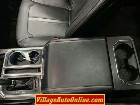 Used 2016 Ford F150 Platinum w/ Equipment Group 701A Luxury AWD/4WD image 20
