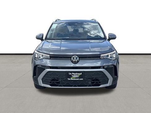 New 2026 Volkswagen Taos SE FWD image 2