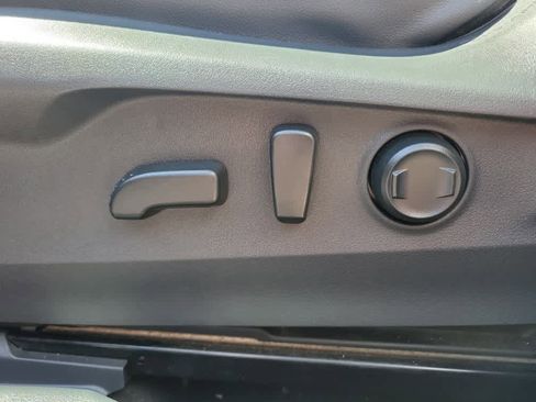 Used 2020 Subaru Outback Limited image 25