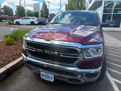 Used 2019 RAM 1500 Big Horn AWD/4WD image 2