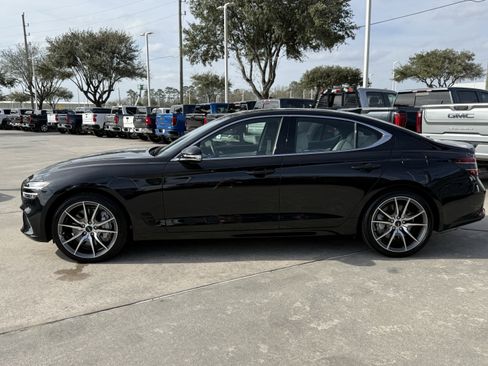 Used 2025 Genesis G70 2.5T image 8