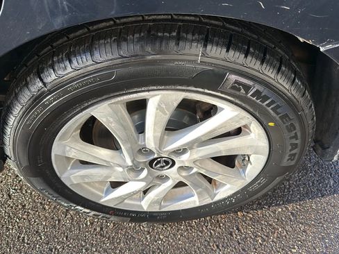 Used 2014 MAZDA MAZDA5 Sport image 9