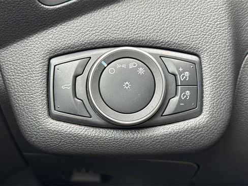 Used 2019 Ford Escape S image 30