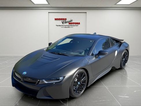 Used 2019 BMW i8 Coupe AWD/4WD image 2