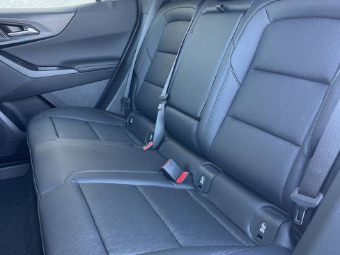 New 2026 Chevrolet Equinox LT w/ Convenience Package II image 23