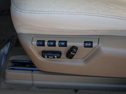 Used 2013 Volvo XC90 3.2 image 15