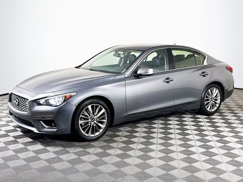 Used 2021 INFINITI Q50 Luxe RWD image 4