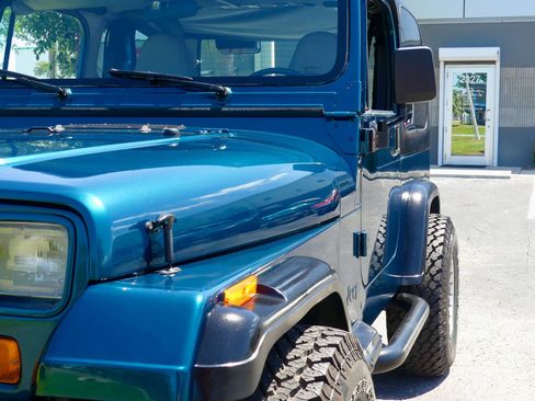 Used 1995 Jeep Wrangler Rio Grande AWD/4WD image 31