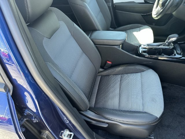 Used 2024 Chevrolet Trax LT w/ Driver Confidence Package FWD image 33
