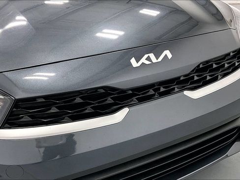 Used 2024 Kia Forte LXS FWD image 32