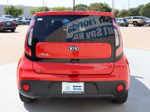 Used 2019 Kia Soul w/ Convenience Package FWD image 7