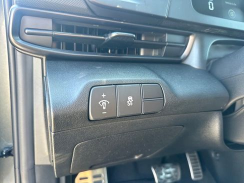 New 2026 Hyundai Elantra SEL Sport Premium FWD image 17