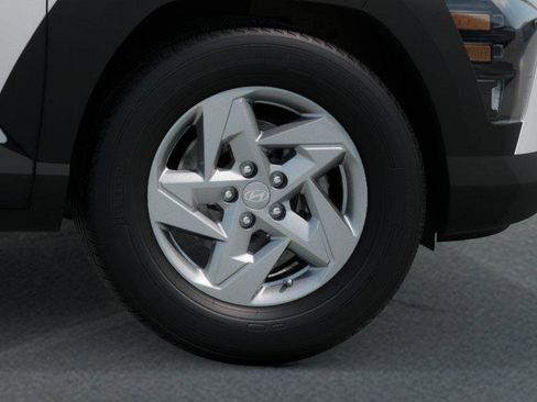 New 2026 Hyundai Kona SE image 8
