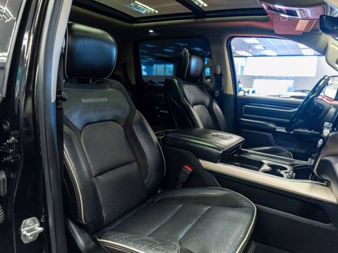 Used 2019 RAM 1500 Laramie image 16