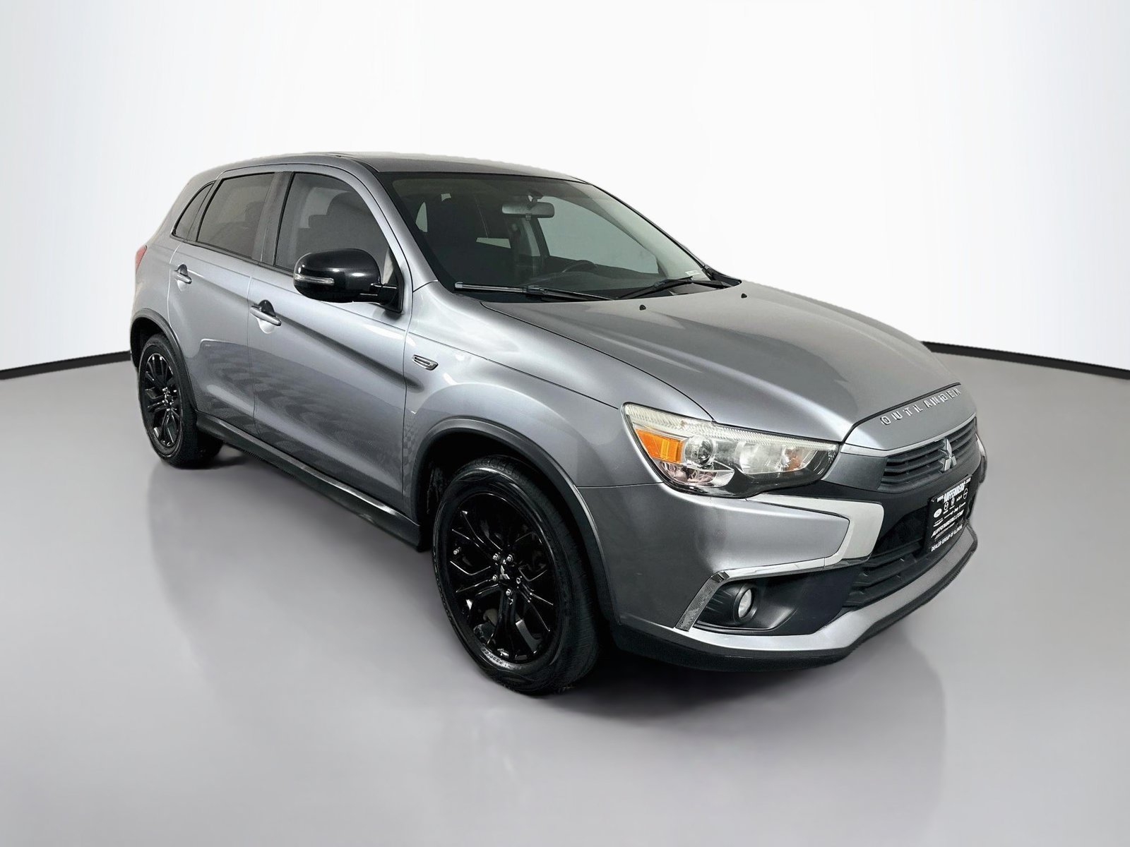 Used 2017 Mitsubishi Outlander Sport LE FWD image 1