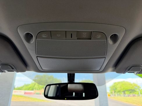 Used 2015 Nissan Murano Platinum FWD image 18