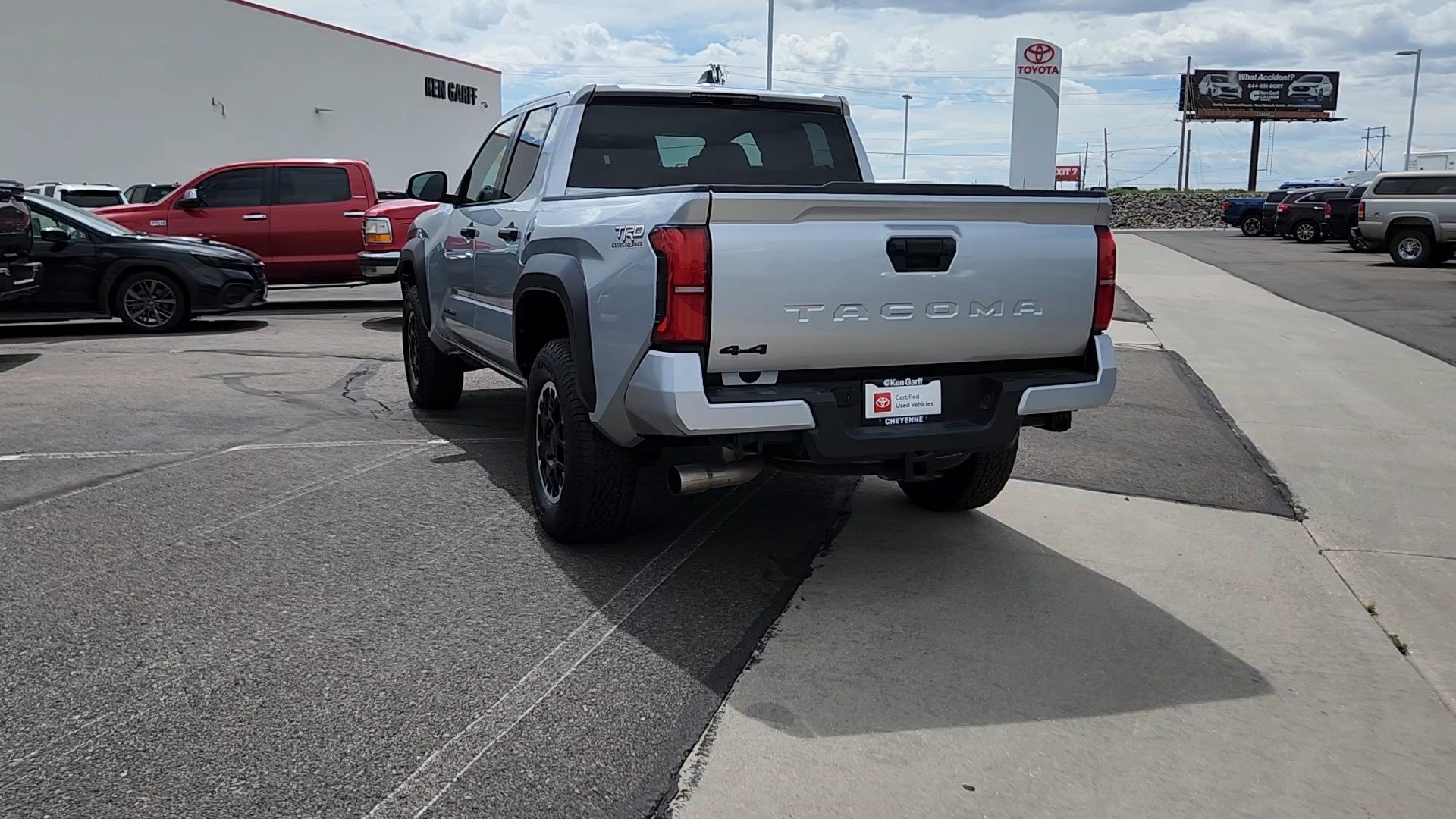 Used 2024 Toyota Tacoma TRD Off-Road AWD/4WD image 2
