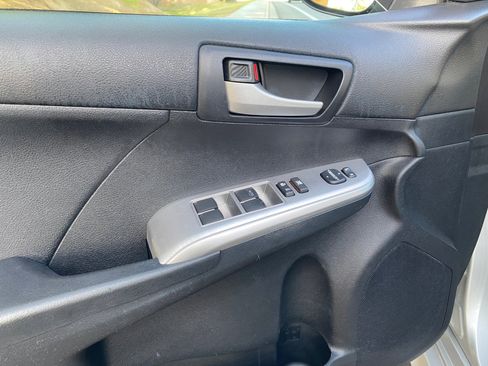 Used 2012 Toyota Camry SE image 24