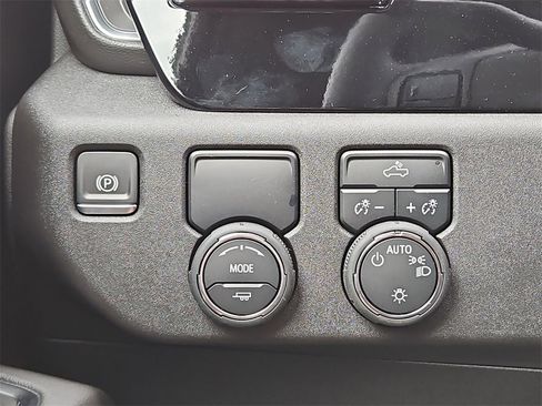 Used 2024 Chevrolet Silverado 1500 LT w/ Protection Package image 15