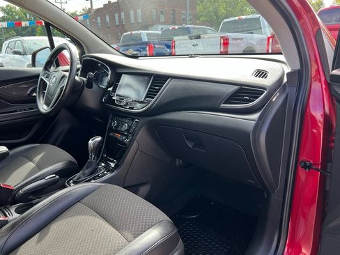 Used 2020 Buick Encore Preferred FWD image 21