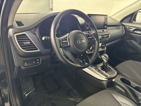 Used 2021 Kia Seltos S AWD/4WD image 23