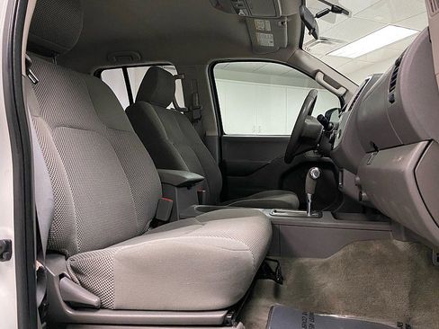Used 2016 Nissan Frontier S image 18