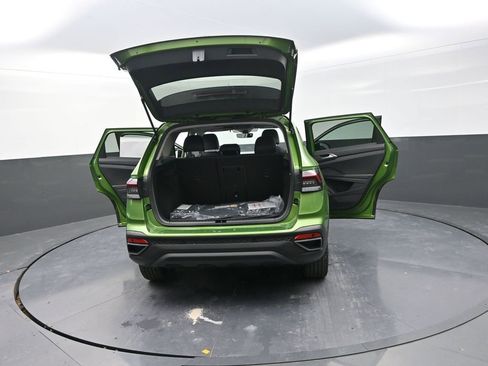 New 2026 Volkswagen Taos SE AWD/4WD image 33