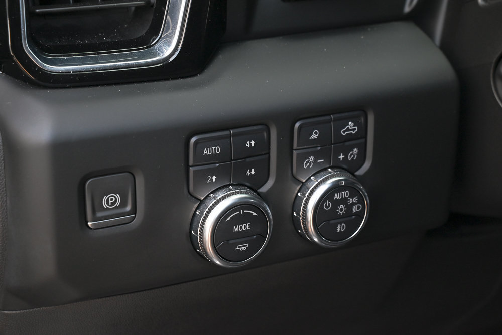 Used 2023 GMC Sierra 1500 Denali w/ Denali Reserve Package AWD/4WD image 32