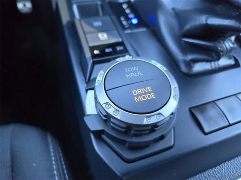 Used 2024 Toyota Tacoma TRD Sport image 16