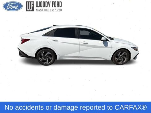 Used 2025 Hyundai Elantra SEL FWD image 6