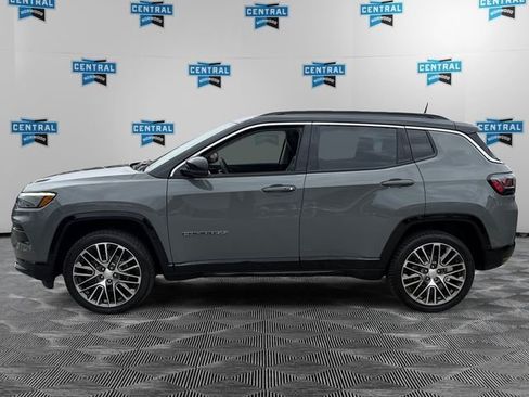 Certified 2022 Jeep Compass Limited w/ Elite Group AWD/4WD image 3