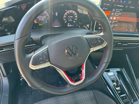 Used 2026 Volkswagen Golf S FWD image 27