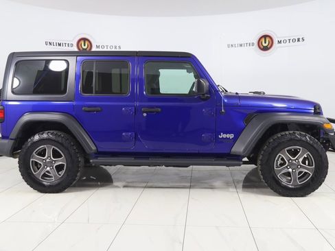 Used 2018 Jeep Wrangler Unlimited Sport S image 2