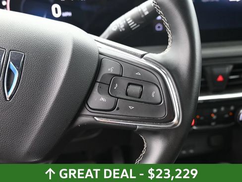 Used 2025 Buick Encore GX Preferred AWD/4WD image 21