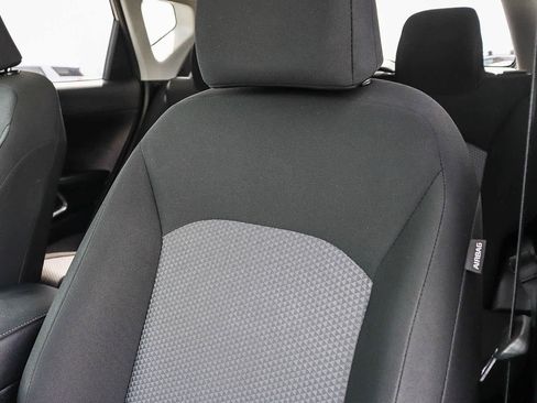Used 2023 Kia Soul LX w/ Option Group 015 FWD image 32